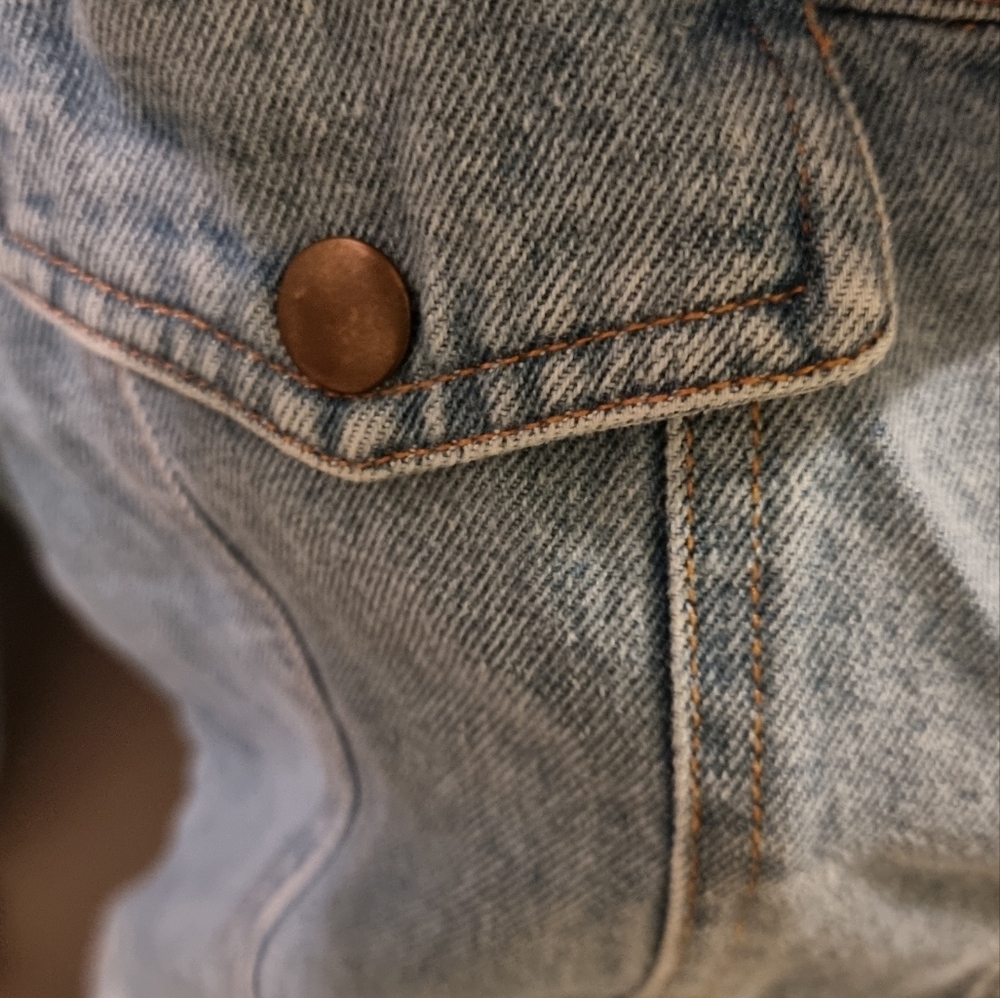 Off Shoulder Jean Jacket - Picture 6 of 7